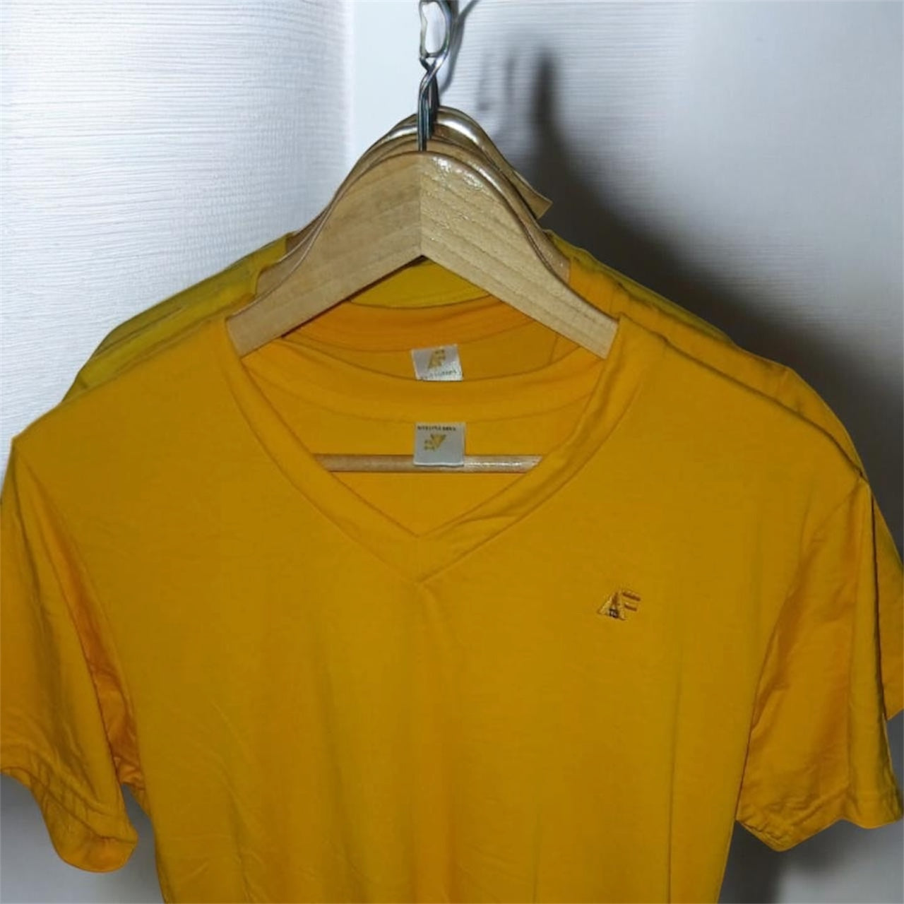 T-shirt amarillo manga corta